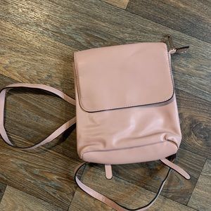 Super stylish pink backpack!